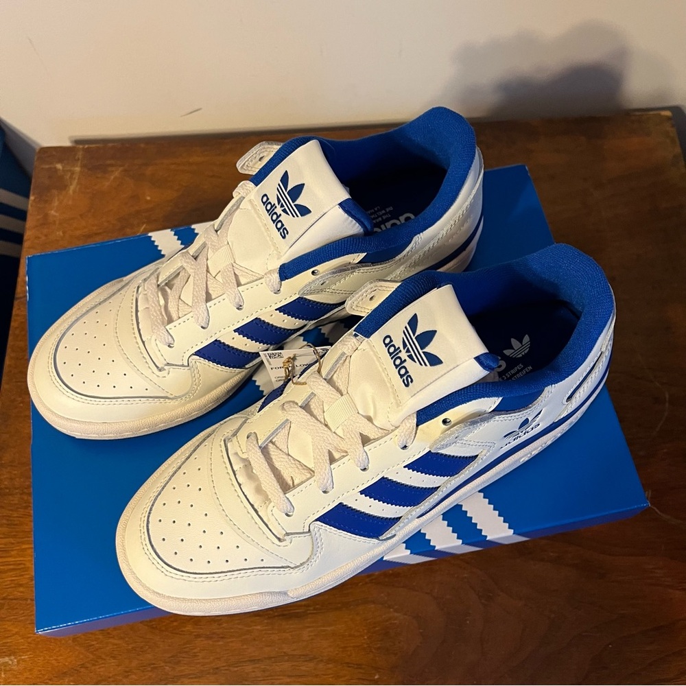 ADIDAS Women’s Forum Low White and Royal Blue Sneakers - Picture 6 of 10